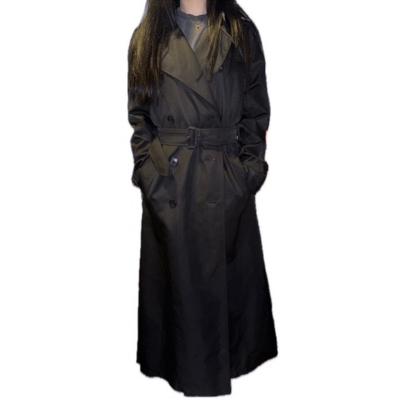 BURBERRY TRENCH COAT - Picture 11 of 16